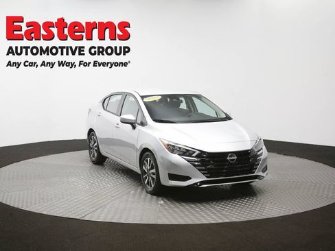 Used 2025 Nissan Versa SV FWD image 50