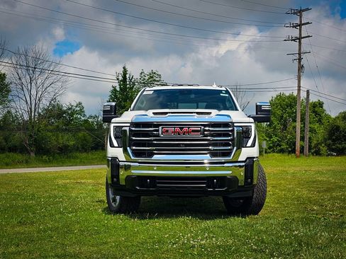 New 2026 GMC Sierra 2500 SLT w/ SLT Premium Package AWD/4WD image 10
