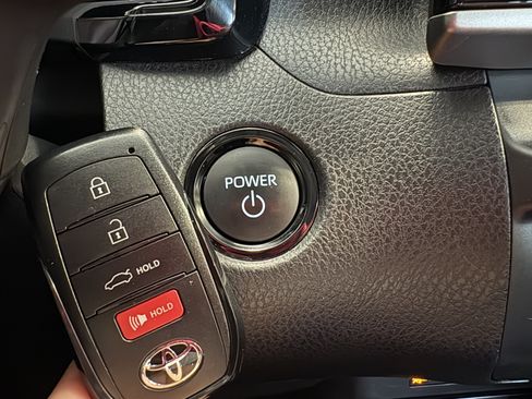 Used 2025 Toyota Camry LE FWD image 29