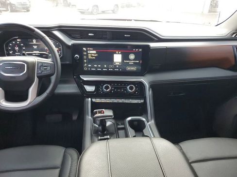 Used 2025 GMC Sierra 1500 Denali image 14