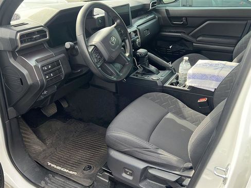 Used 2025 Toyota Tacoma SR5 image 6