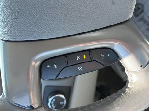 Used 2011 Chevrolet Tahoe LTZ AWD/4WD image 15