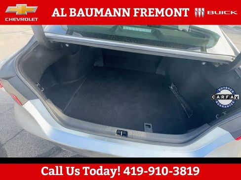 Used 2020 Toyota Camry SE image 10