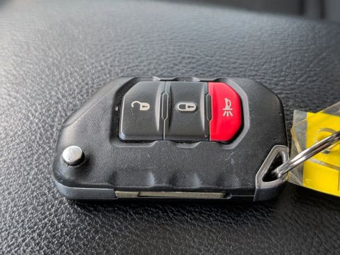 Used 2020 Jeep Wrangler Unlimited Sport S AWD/4WD image 31