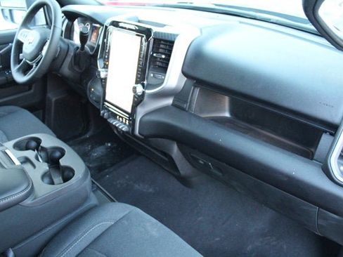 Used 2025 RAM 2500 Big Horn AWD/4WD image 19