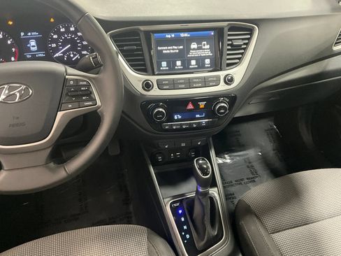Used 2021 Hyundai Accent Limited w/ Cargo Package FWD image 9