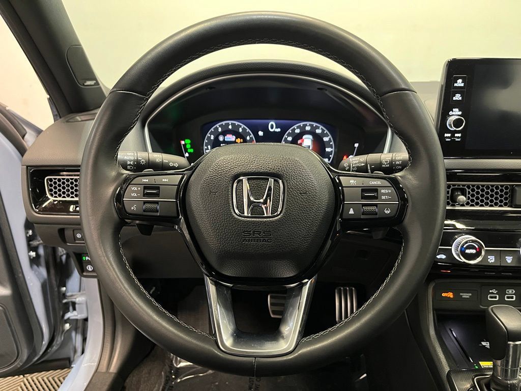 Used 2023 Honda Civic Sport Touring image 6