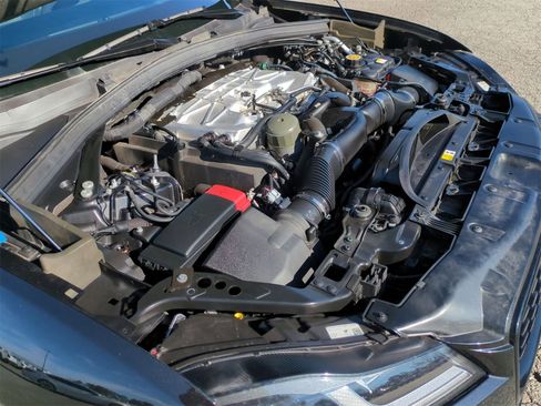 Used 2022 Jaguar F-PACE SVR image 33