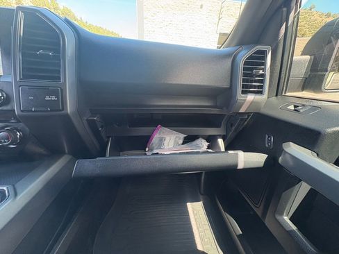 Used 2018 Ford F150 XLT w/ Equipment Group 302A Luxury AWD/4WD image 25