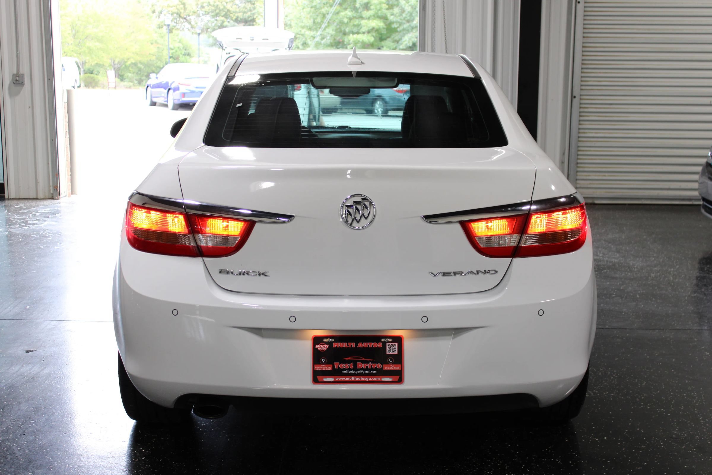 Used 2012 Buick Verano Leather FWD image 4