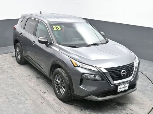 Used 2023 Nissan Rogue S image 17