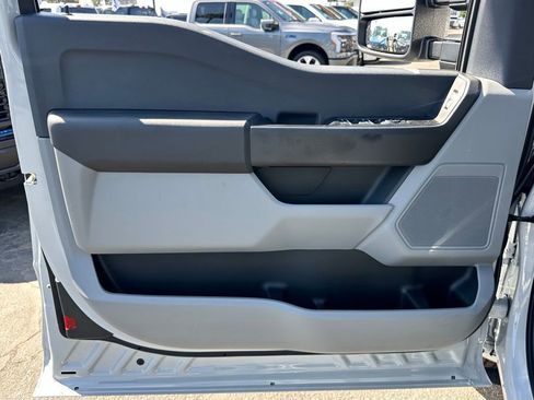 New 2026 Ford F250 XL w/ 360-Degree Camera Package RWD image 13