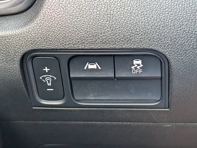 Used 2022 Kia Sorento S AWD/4WD image 24