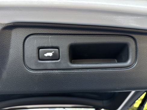 Used 2023 Honda Passport EX-L image 13