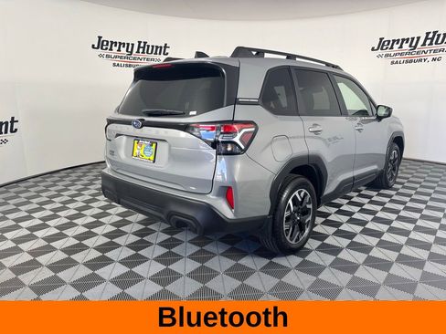 Used 2025 Subaru Forester Premium w/ Convenience Package #1 image 6