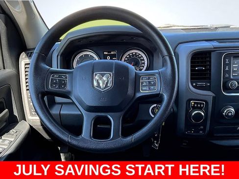 Used 2017 RAM 1500 Express AWD/4WD image 12