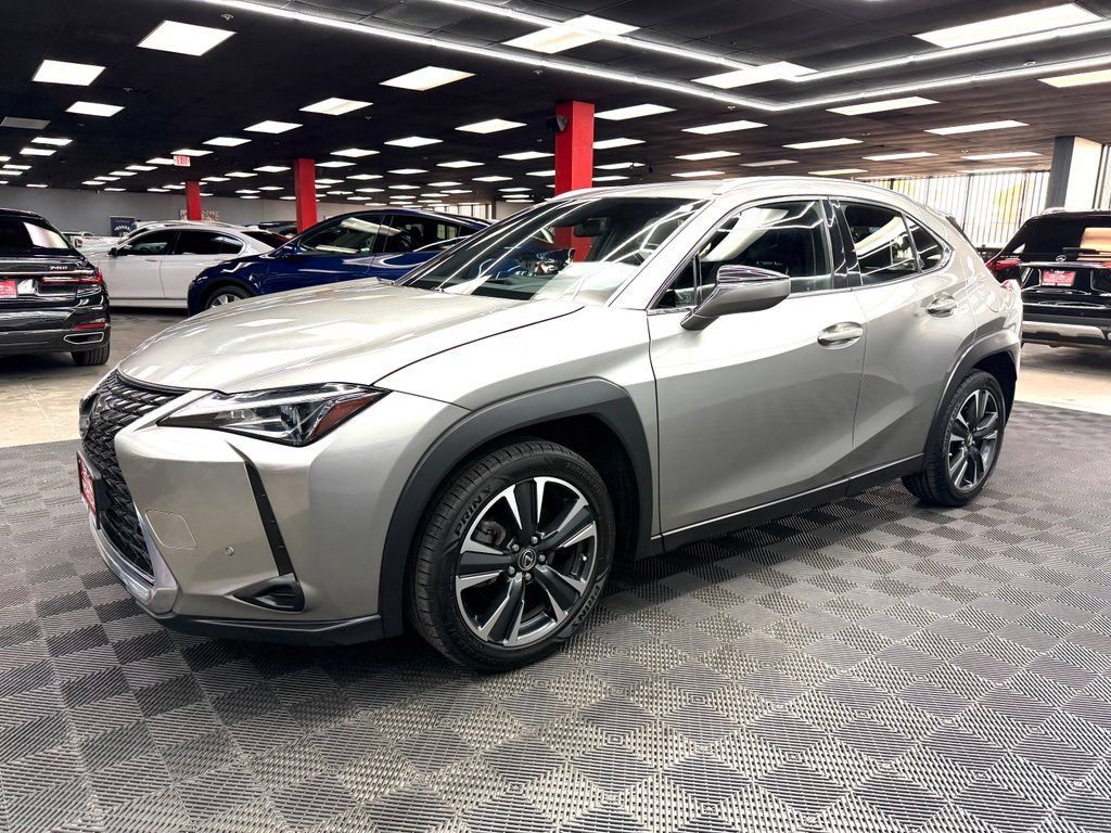 Used 2021 Lexus UX 200 w/ Accessory Package (Z1) FWD image 8