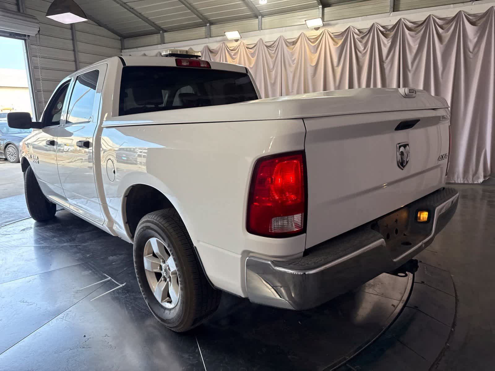 Used 2018 RAM 1500 Tradesman w/ Chrome Appearance Group AWD/4WD image 7