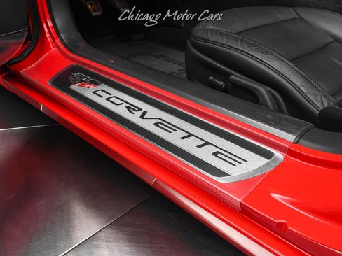 Used 2013 Chevrolet Corvette 427 w/ 1SB Preferred Equipment Group RWD image 24