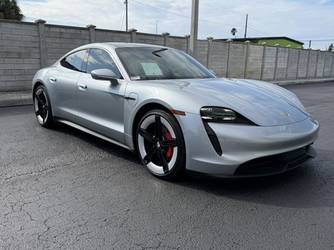 Certified 2020 Porsche Taycan 4S image 8