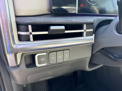 Used 2025 Hyundai Santa Fe Calligraphy AWD/4WD image 33