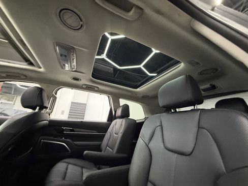 Used 2022 Kia Telluride SX image 25