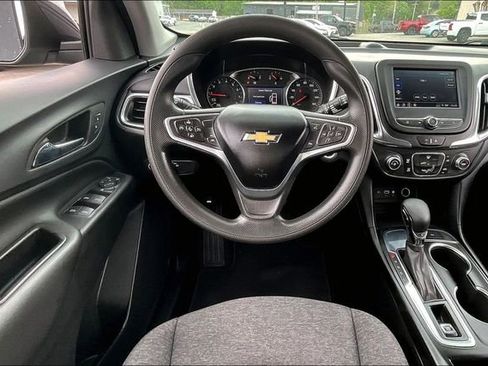 Used 2022 Chevrolet Equinox LT FWD image 8