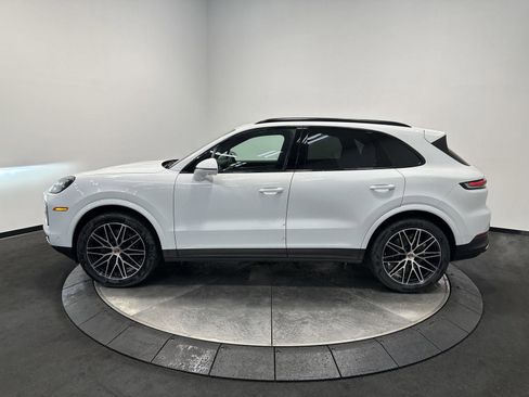 New 2026 Porsche Cayenne AWD/4WD image 2