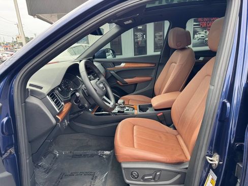 Used 2023 Audi Q5 2.0T Premium w/ Convenience Package AWD/4WD image 10