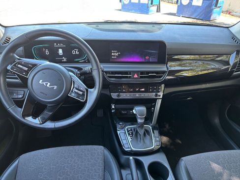 Used 2025 Kia Seltos S FWD image 28