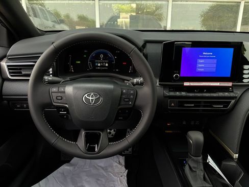 New 2026 Toyota Camry SE FWD image 13