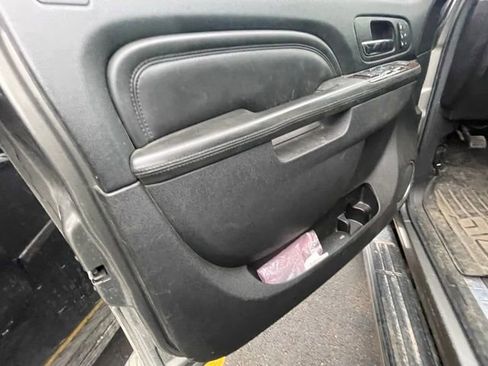 Used 2014 GMC Sierra 2500 Denali w/ Suspension Package, Off-Road image 13