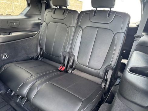 Used 2025 Jeep Grand Cherokee L Overland w/ Luxury Tech Group IV AWD/4WD image 15