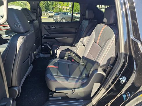 New 2026 Chevrolet Traverse RS AWD/4WD image 17