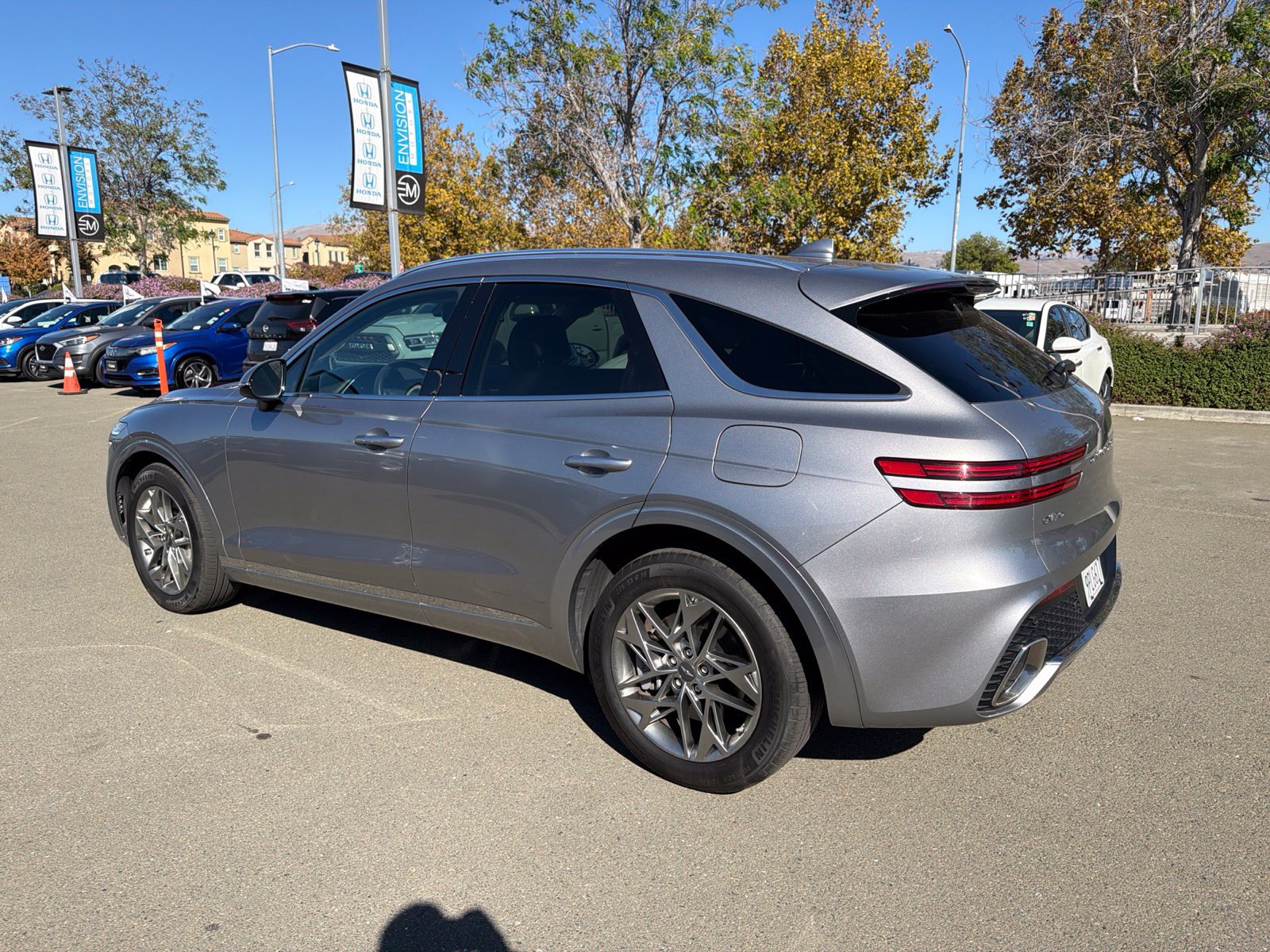 Used 2025 Genesis GV70 2.5T AWD/4WD image 4