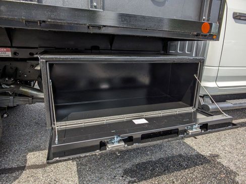 New 2024 RAM 5500 Tradesman w/ Chrome Appearance Group image 12