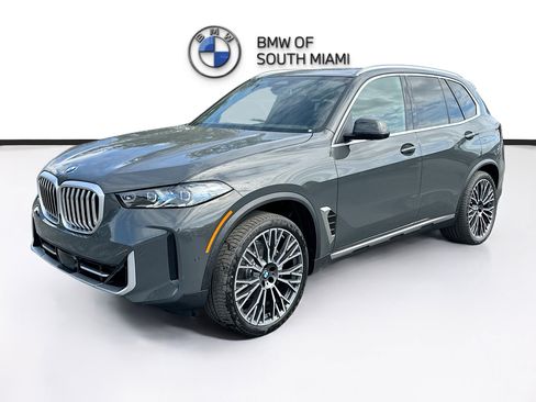 New 2026 BMW X5 sDrive40i w/ Parking Assistance Package image 3