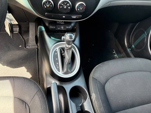 Used 2015 Kia Soul + FWD image 15
