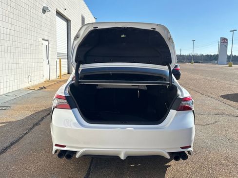 Used 2021 Toyota Camry XSE image 30