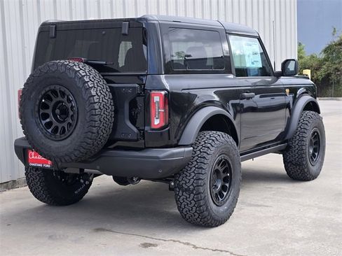 New 2025 Ford Bronco Badlands image 8