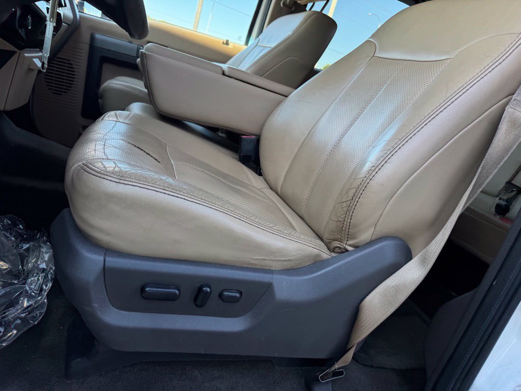 Used 2012 Ford F350 Lariat w/ Lariat Interior Pkg AWD/4WD image 5