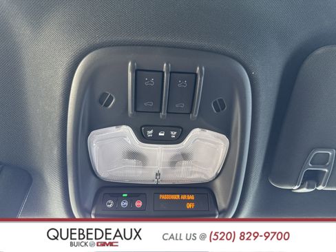 Used 2024 Chevrolet Colorado ZR2 w/ Technology Package image 34