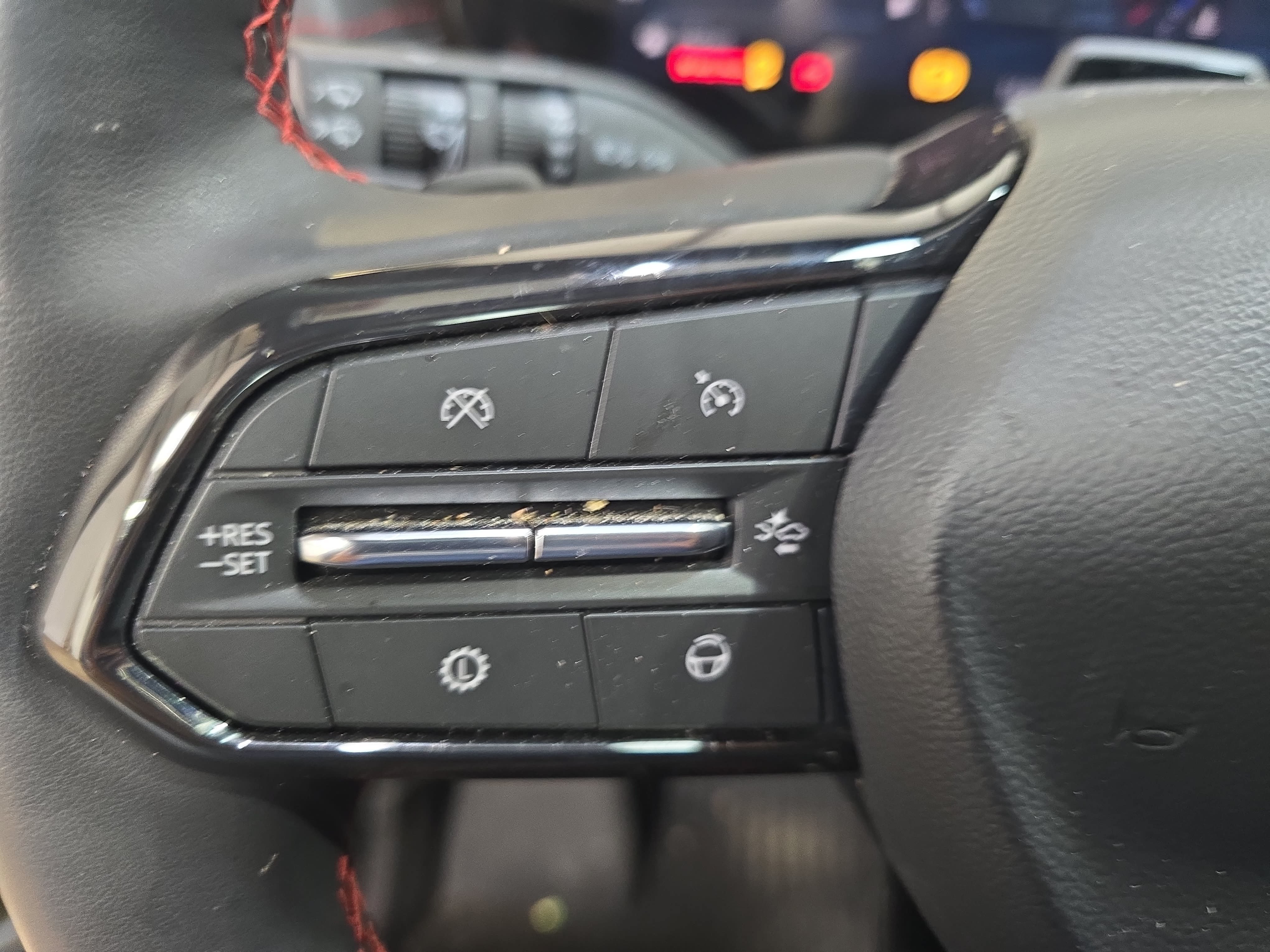 Used 2026 Chevrolet Traverse RS w/ LPO, Floor Liner Package FWD image 14