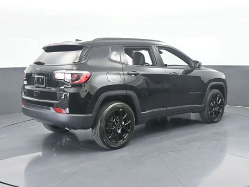 New 2026 Jeep Compass Latitude image 6