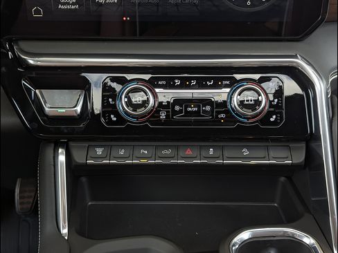 New 2026 GMC Sierra 2500 Denali Ultimate w/ LPO, Black Badging Package AWD/4WD image 28