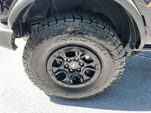 Used 2022 Ford Bronco Wildtrak AWD/4WD image 13