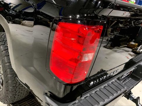 Used 2019 Chevrolet Silverado 1500 LT w/ All Star Edition image 28