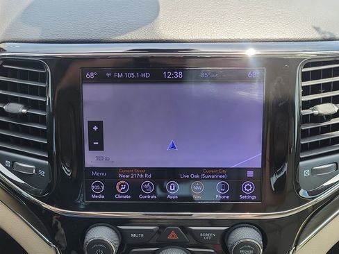 Used 2020 Jeep Grand Cherokee Limited RWD image 28