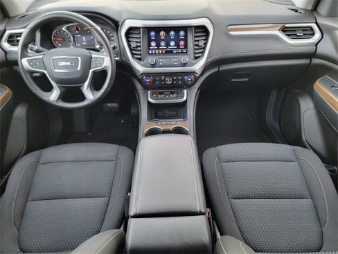 Used 2021 GMC Acadia SLE image 27