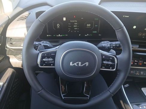 New 2026 Kia Carnival SX Prestige FWD image 14